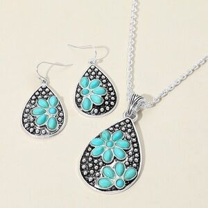 Embossed Floral Pattern Textured Metal Teardrop Pendant Necklace Earring Set